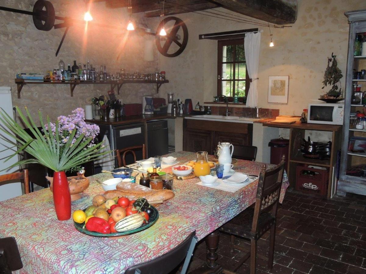 La Maison Des Aubees Remalard Exterior photo
